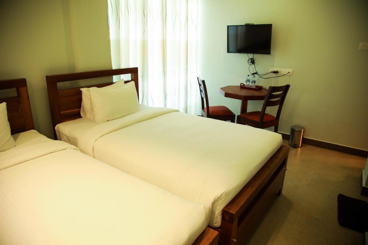 Sobaya Hotel 康提 外观 照片